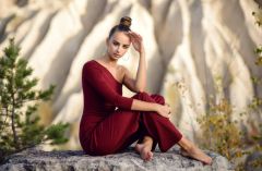 make-your-wardrobe-pop-with-czarina-jumpsuits
